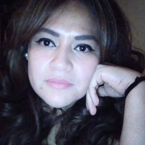 Meet your Posher, Maria edith